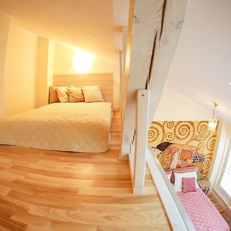 Sky&Light Apartments 克拉科夫 外观 照片